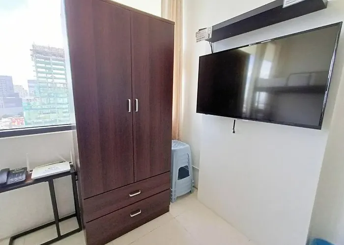 17d Walking Distance To Ayala And It Park With Wifi